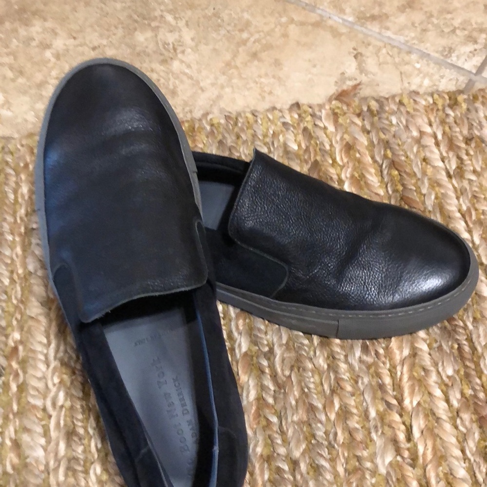 To Boot Men’s black leather/suede loafer